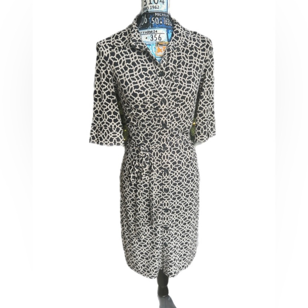 Laundry by Shelli Segal size small